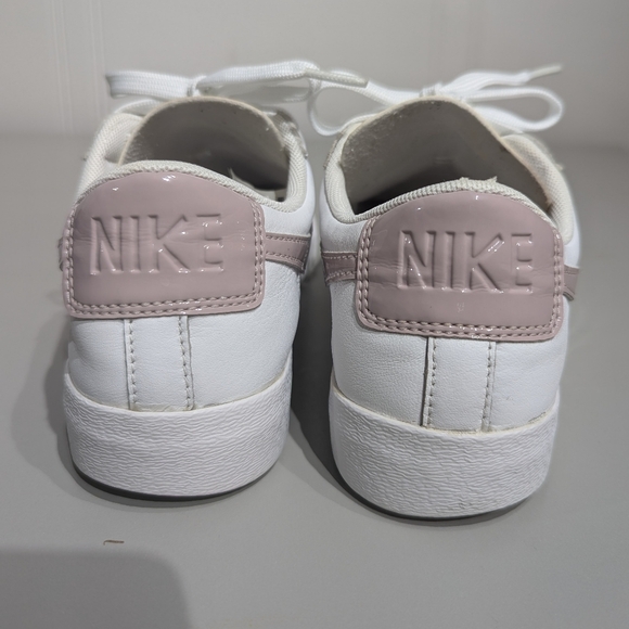 Nike Blazer Lowe LE trainer - White/Rose - size 7 women - Picture 4 of 11